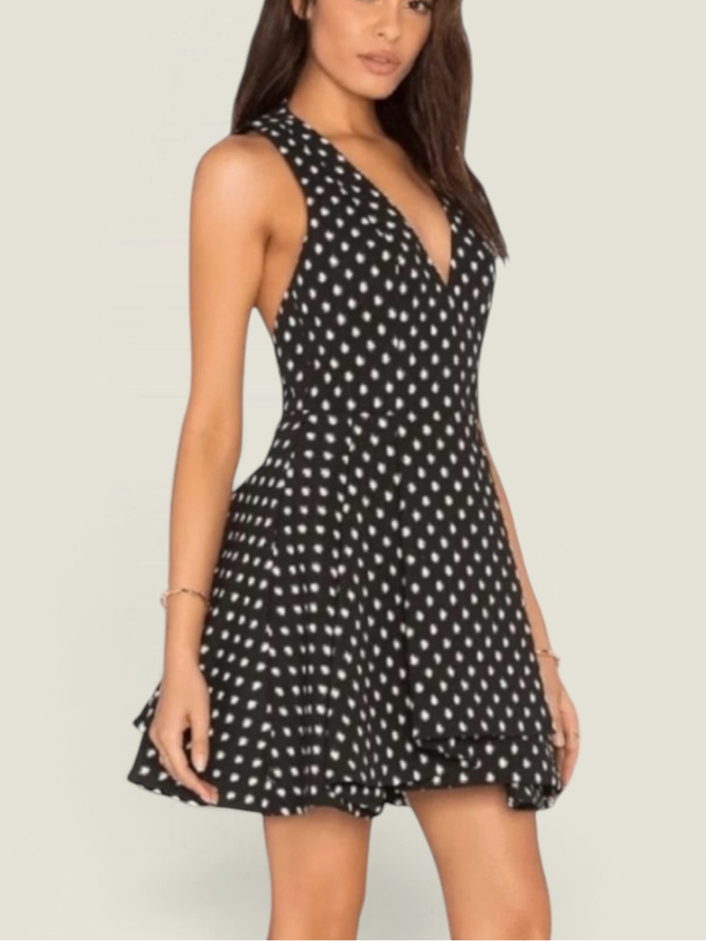 Alice + Olivia Tanner Crepe Mini Dress Black, Cream
Size 8